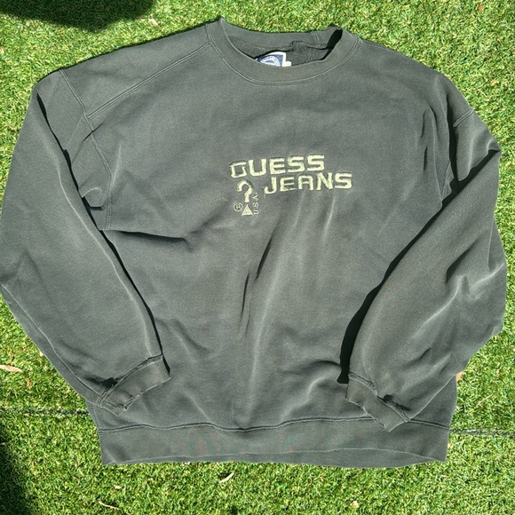 Vintage Guess 🔼 crew neck - Picture 2 of 4